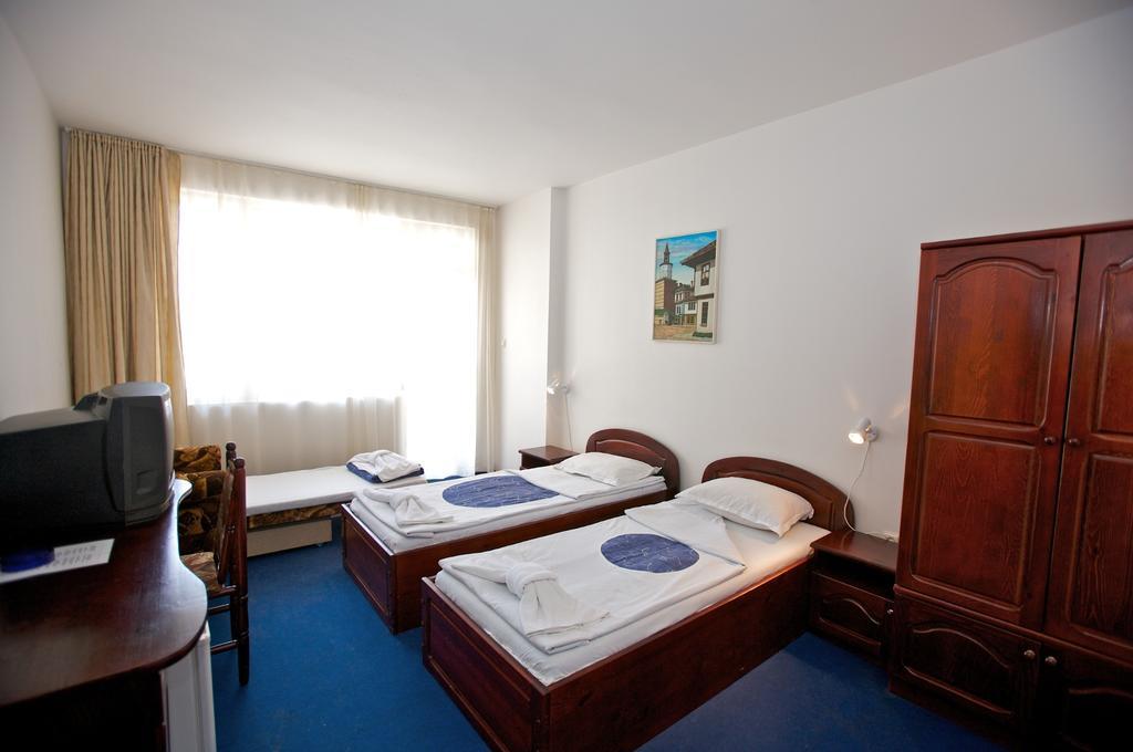 Семеен Хотел Елена Палас Nesebar Quarto foto