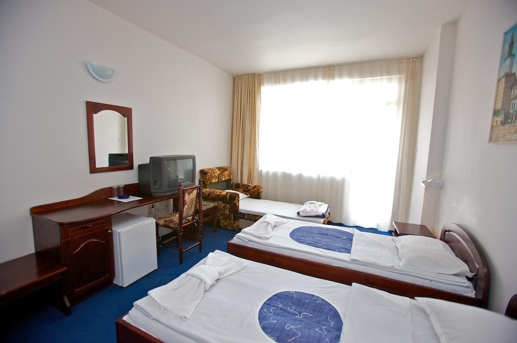 Семеен Хотел Елена Палас Nesebar Quarto foto