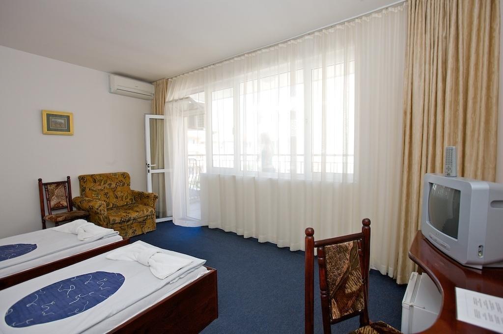 Семеен Хотел Елена Палас Nesebar Quarto foto